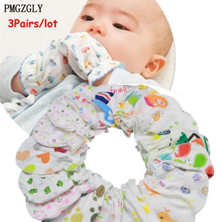 Pack Of 3 Pairs Baby Mittens Newborn Organic Soft No Scratch cotton Gloves Baby Infant with Elastic Wrist 0-6 Months