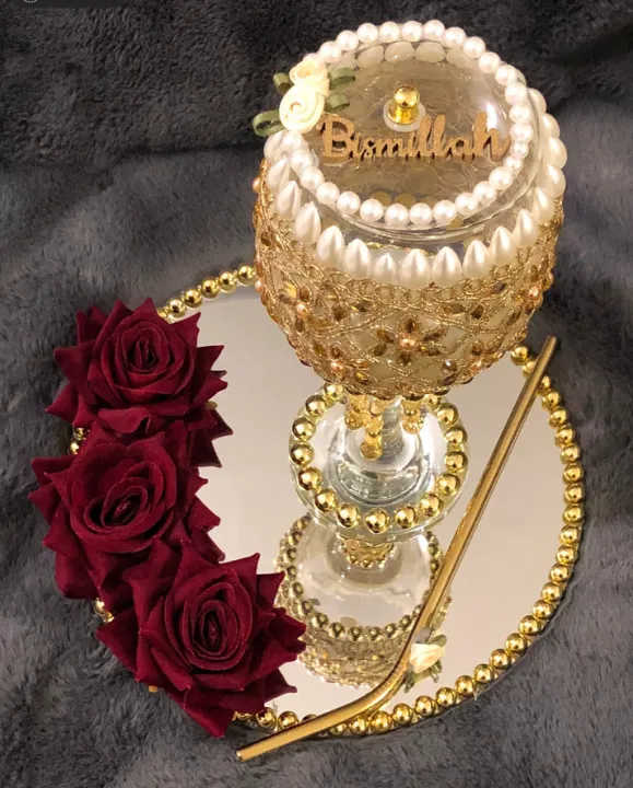 Luxury%20Handmade%20Personalised%20Gold%20Doodh%20Pilai%20Glass%20Set%20With%20Glass%20Tray%20and%20Straw%20%7C%20Golden%20Dhoodh%20Palai%20Glass%20%7C%20Wedding%20Glass%20-%20Image%204
