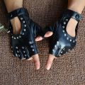 【HOT】 1 Pair Halloween Black Pu Leather Fingerless Gloves Female Half Finger Driving Women Fashion Punk Gloves Dance Rivets Gloves. 