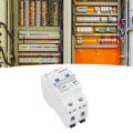 2 Pole 500V 32 Amp Isolator DC Miniature Circuit Breaker Quick Release for Solar PV System. 