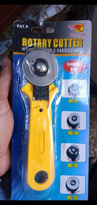 Rotary%20Cutter%20Leather%20Cutting%20Tool%20Fabric%20Cutter%20Circular%20Blade%20-%20Image%203