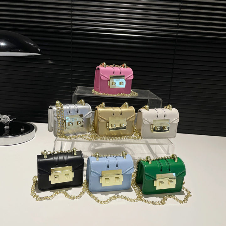 Lock, personality, temperament, chain lipstick, mini foreign style, early autumn, new simple foreign style, 2024 crossbody small square bag women