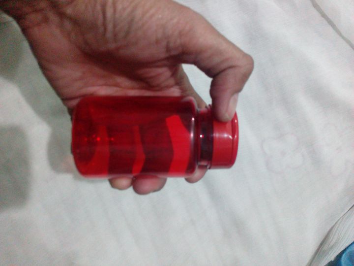 7%20pcs%20Empty%20Plastic%20100ml%20Red%20Bottle%20for%20use%20medicine%20Tablet,%20Cosmetic,%20Food,%20Vaccine%20red,%20100ml%20Bottle%20-%20Image%207