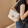 Hand bags for girls with Stylish Golden chain And Long strap Top Handle Bag Medium Size for Ladies and Girls Shoulder Bag Fashionable Design Casual Style Tote Bag for Traveling. 
