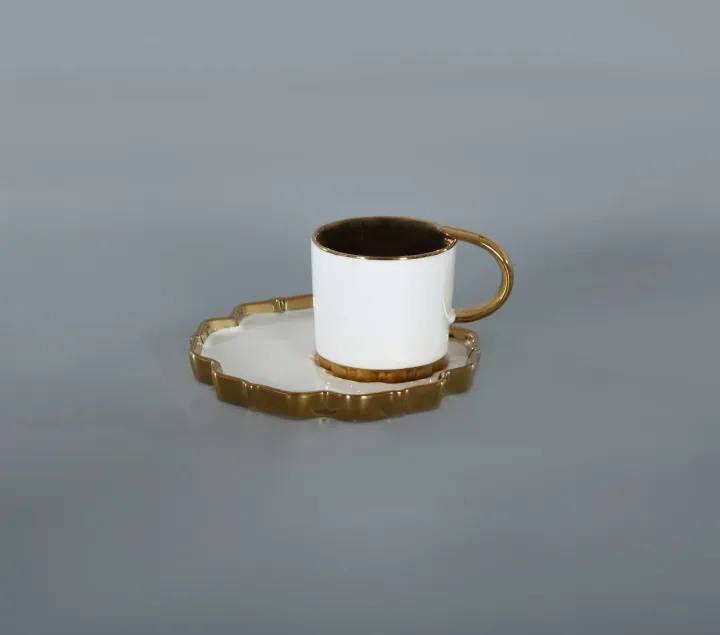 Elegant%20White%20and%20Gold%20Tea%20Cups%20&%20Saucers%20Set%20of%206%20-%20Ceramic%20-%20Tea%20Sets%20-%20Image%207