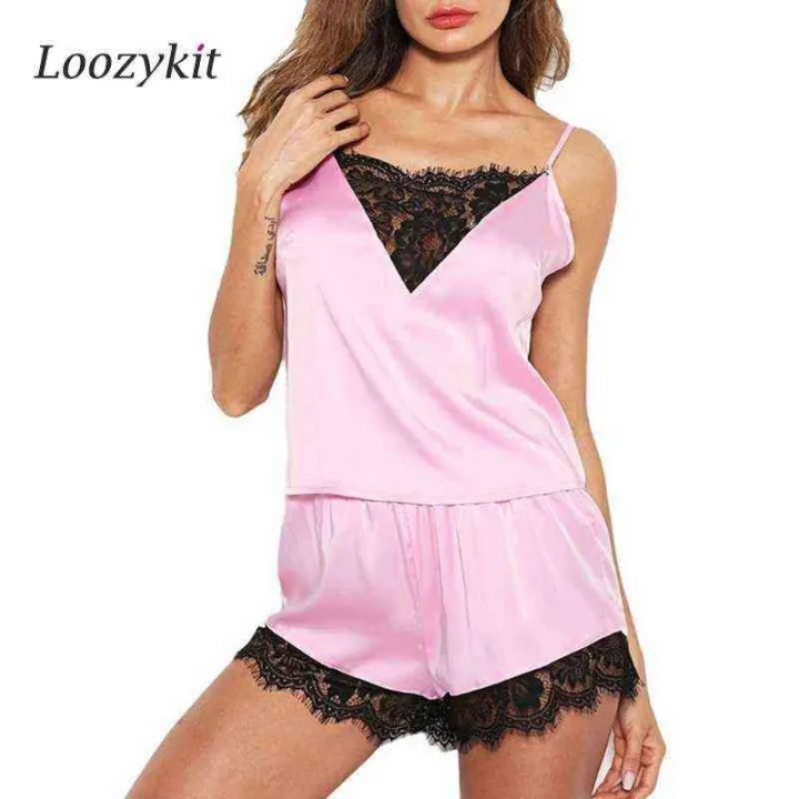 "Verf%C3%BChrerisches%20Frauen%20Satin%20Pyjama%20Set:%20V-Ausschnitt,%20Spitze,%20Stretch,%20Sexy%20Nachtw%C3%A4sche,%20Tops,%20Shorts,%20Homewear,%20Damen,%20%C3%A4rmellos"%20-%20Image%206