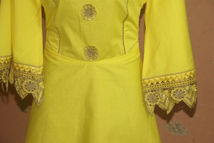 Yellow%20Stylish%20mini%20embroidered%20frock%20-%20Image%204