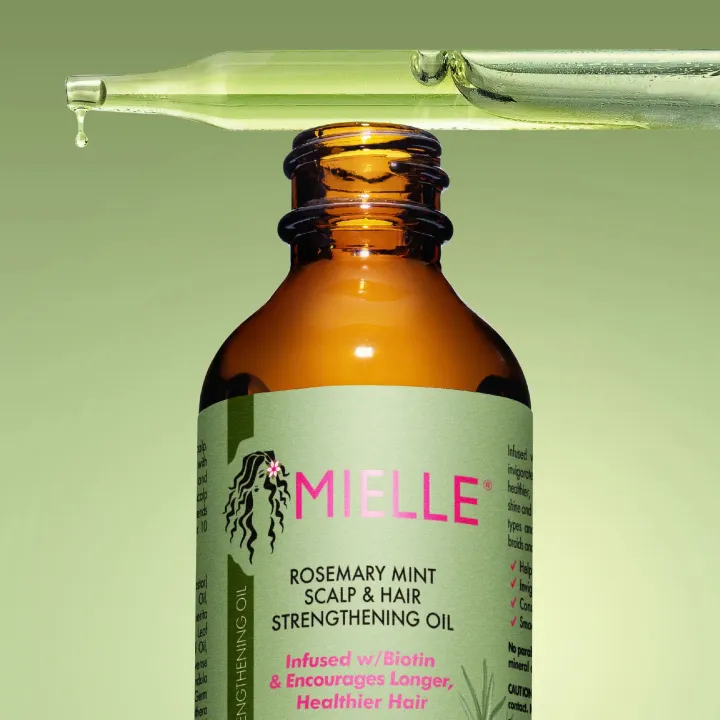 Mielle%20Rosemary%20Mint%20Oil%20-%20Mielle%20Mint%20Scalp%20&%20Hair%20Strengthening%20Oil%20-%20Mielle%20Rosemary%20Oil%20for%20Hair%20-%20Mielle%20rosemary%20oil%20for%20hair%20growth%20-%20Image%205