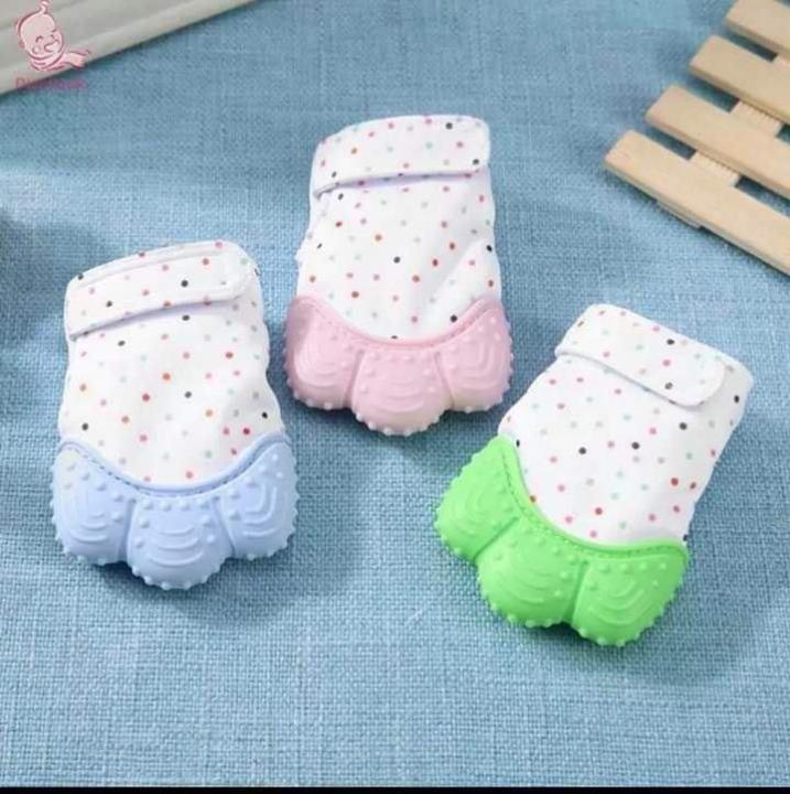 Teether%20glove%20-%20Image%205