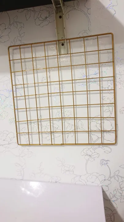 Metal%20Mesh%20Grid%20Panel%20Photo%20Wall%20D%C3%A9cor%20Art%20Display%20-%20Image%206