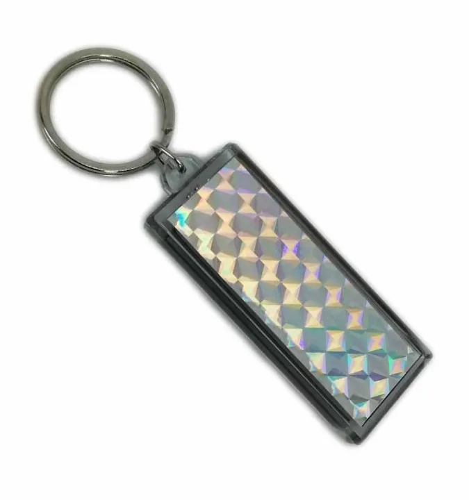 RS%20High%20Class%20Solar%20Charging%20Key%20Chain%20Suzuki%20Logo%20with%20Metal%20Ring%20-%20Image%205