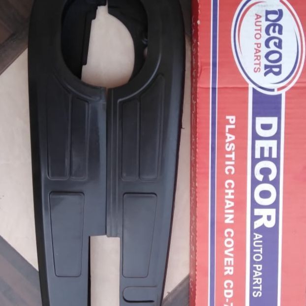 Chain%20Cover%20Plastic%20Set%20for%20all%2070%20cc%20bike%20black%20colour%20-%20Image%204