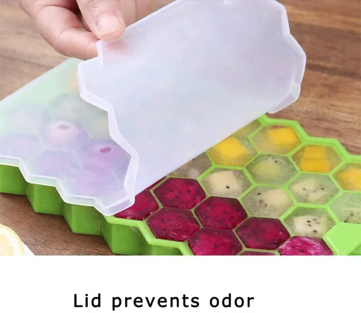 1%20%20Ice%20Tray%20Easy%20Push%20Pop%20Out%20Square%20Silicon%20Ice%20Cubes%20Tray%20Honeycomb%20Shape%20Silicone%20Ice%20Cube%20Molds%20with%20Lid%20Flexible%20Tray%20for%20Refrigerator%20And%20Freezer%20-%20Image%204