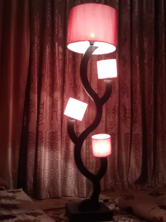 Floor%20Lamp%20-%20Image%202