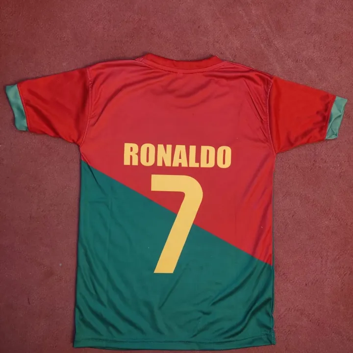 ronaldo%20purtgal%20foot%20ball%20shirt%20kit%202022%20-%20Image%204