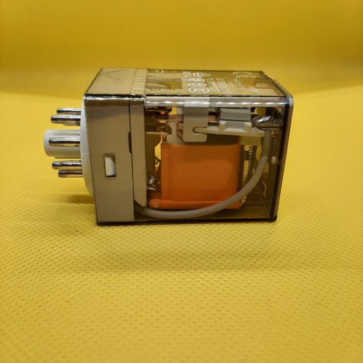 FINDER%2060.12%20220VAC%20RELAY%20with%20Base%20-%20Image%202