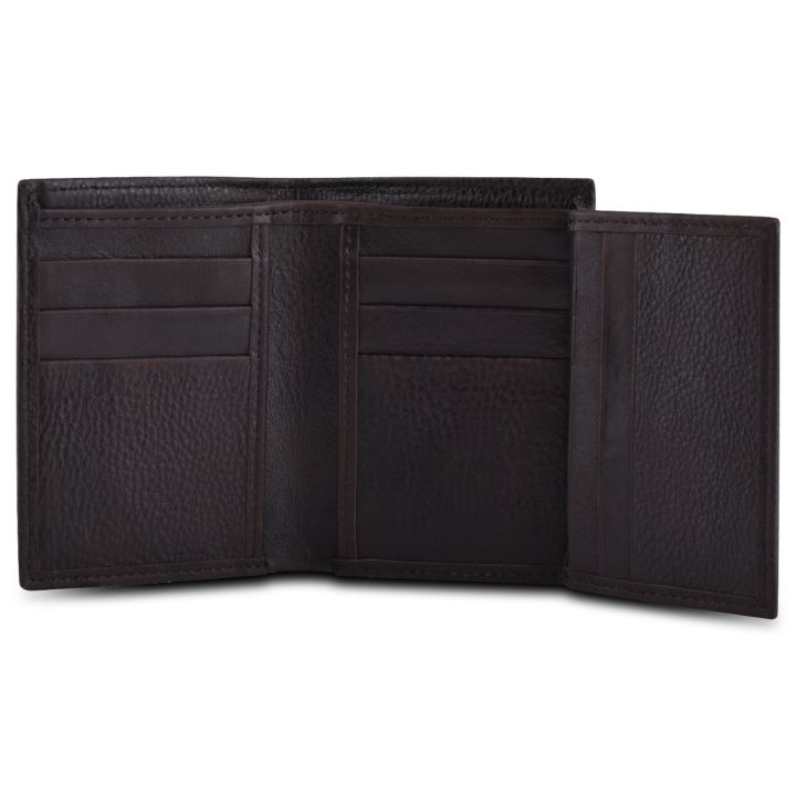 Slim%20and%20Minimalist%20Bifold%20Leather%20Wallets%20For%20Men%20-%20Image%204