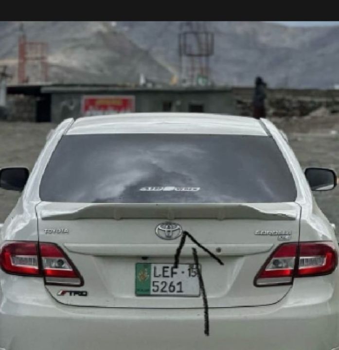 Universal Car Trunk Spoiler Ducktail Style in fiber Without Paint For Toyota, Honda, Suzuki