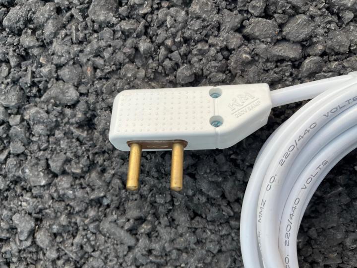 4%20Ports%20High-Quality%20Electric%20Extension%20Socket%20with%202%20Meter%20Wire%20&%20Copper%20Shoe%20Multicolor%20%7C%20100%25%20Original%20Power%20Extension%20by%20Parts%20&%20Plugs%20-%20Image%204