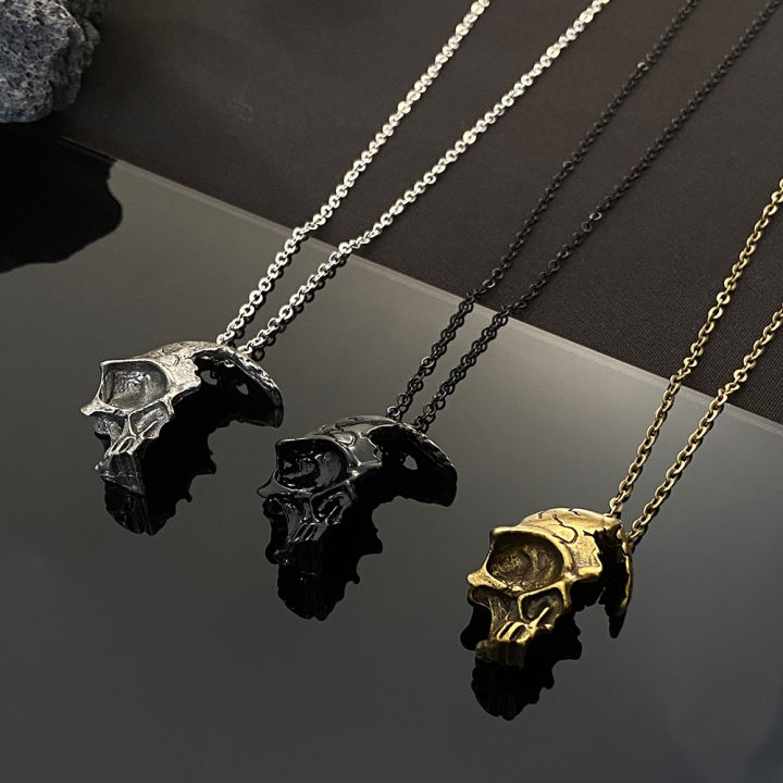 Vintage Fake Hip Hop Jewelry Broken Damaged Half Face Skull Pendant Necklace for Men