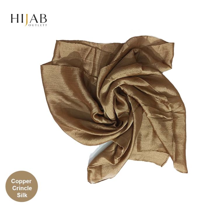 Luxury%20Crinkle%20Silk%20hijab%20scarf%20in%20High-Quality%20Fabric,%20Light%20weight%20feel%20and%20effortless%20drape%20Hijabs/Scarves/Stoler%20for%20Girls/Women%20-%20Image%208