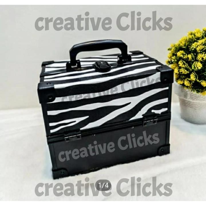 MAKE UP STORAGE BOX, VANITY BOX, ALUMINIUM MAKE UP CASE WITH 4 CANTIEVER STORAGE TRAYS - MEDIUM