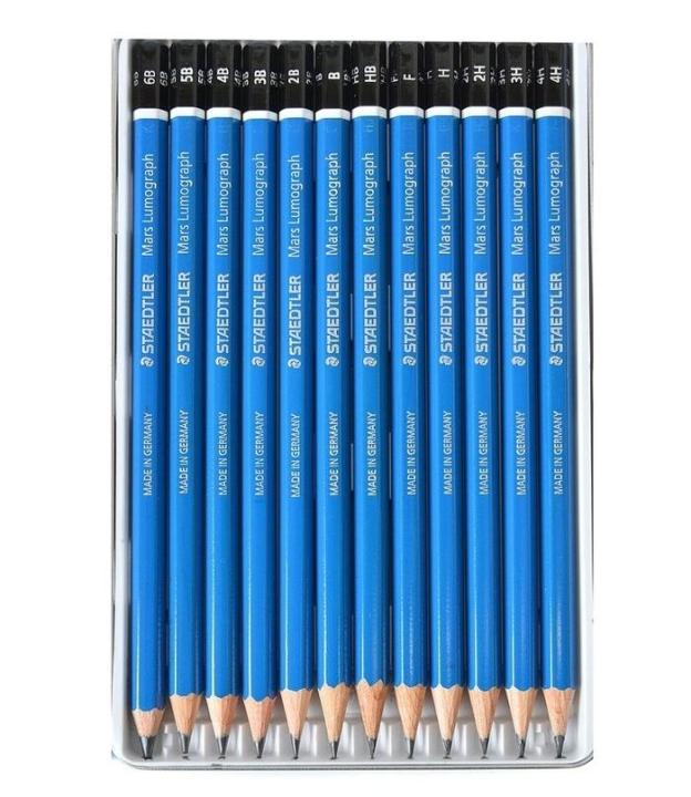 12-Piece%20Pencil%20Sketch%20Set%20-%20Image%203