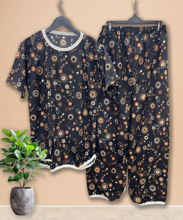 Red%20Smile%20Cute%20Printed%20Design%20Sleep%20Wear%20With%20Full%20Sleeves%20T-Shirt%20and%20Pajama%20-%20Night%20Suit%20For%20Women%20and%20Girls%20(HN-19)%20-%20Image%204