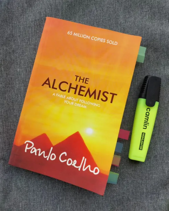 THE%20ALCHEMIST%20BY%20PAULO%20COELHO%20-%20(NOVEL%20BOOK)%20-%20IMPORTED%20QUALITY%20-%20Image%202