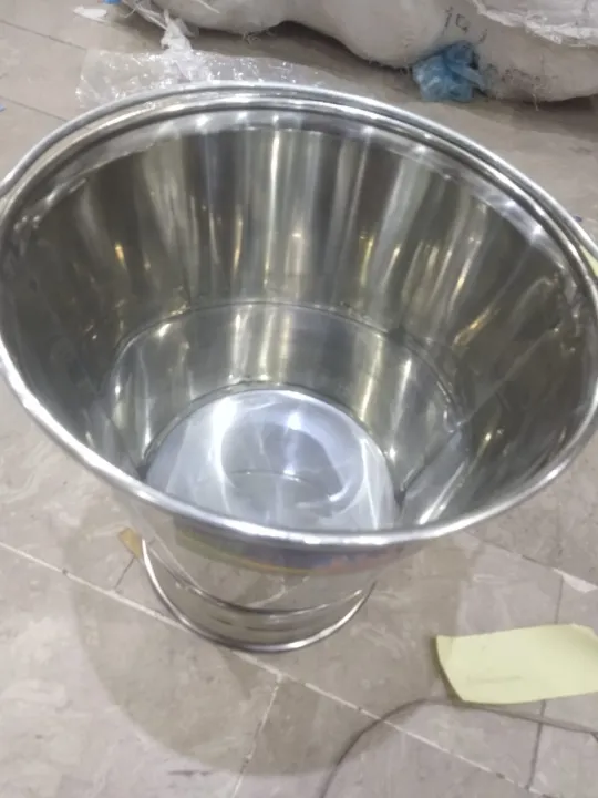 Stainless%20Steel%20Small%20Bucket%206%20Liters%20Balti%20-%20Image%205