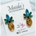 Rhinestone Acrylic Crystal Pineapple Stud Earrings. 