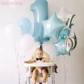Number 1 foil balloons in blue colour, 100 blue latex balloons, 2 silver and 2 blue star foil balloons birthday party baby boy. 