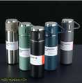 Vacuum Flask Set With 3 Cups, 500 Ml. 