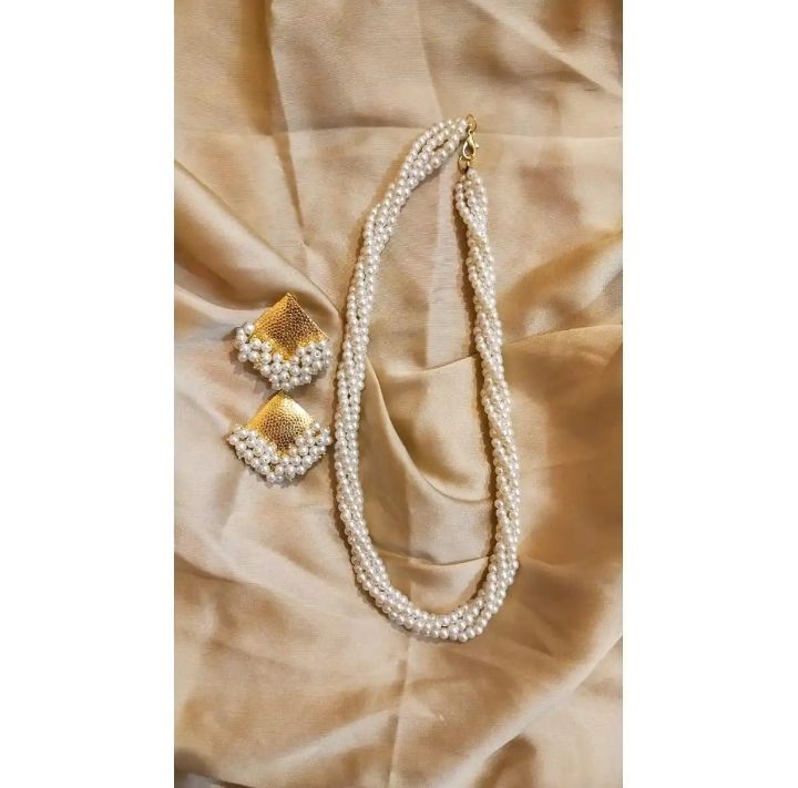 Stylish pearl mala fashion able design gift for girls