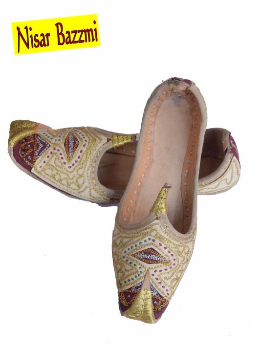 Traditional%20Khussa%20For%20Men%20-%20Image%203