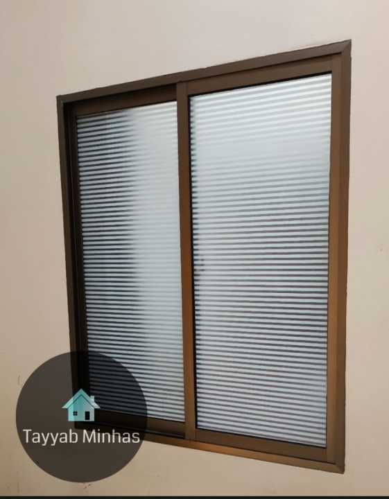 frosted%20sheet%20/%20privacy%20paper%20/%20window%20glass%20sheet%20/%20Frosted%20paper%20for%20window%20/%20glass%20door%20blur%20paper%20/%20self%20adhesive%20glass%20privacy%20paper%20-%20Image%205