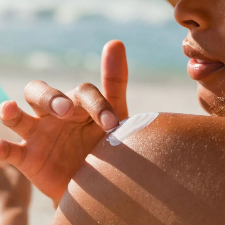 UVION%20SPF%2060%20PA%20+++%20BROAD%20SPECTRUM%20SUNBLOCK%2030gm%20-%20Image%205