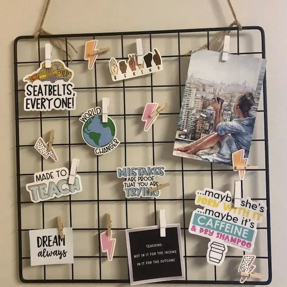 MULTIFUNCTION%20WALL%20ART%20SQUARE%20PHOTO%20GRID%20FOR%20PICTURE%20HANGING%20&%20DIY%20ART%20DISPLAY%20(14%20X%2014%20INCH)%20-%20Image%203