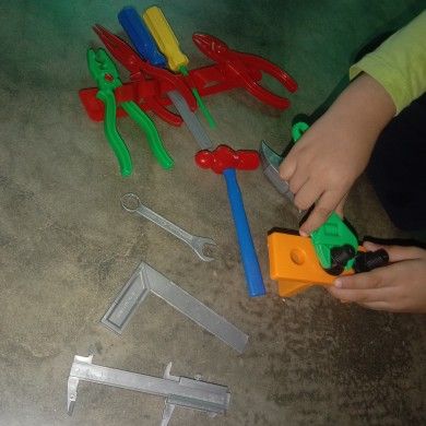 Tool%20pouch%20Set,%20Plastic%20Toy%20Tool%20Kit%20Set%20For%20Kids%20-%20Image%203