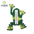 Gecko garden thermometer with foot pad stickable cartoon thermometer can be used indoors and outdoors. 