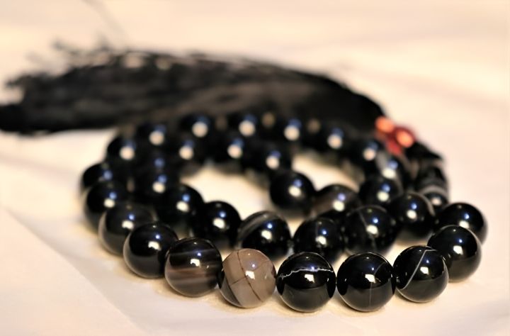 Premium Black Stone Tasbeeh - 33 Beads, 8/10mm Size - Handcrafted Islamic Prayer Beads with Zikar Beads for Enhanced Spiritual Connection