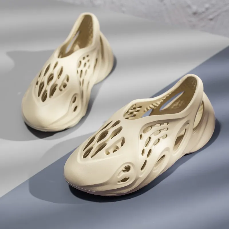 adidas YEEZY Foam 猛々しい Runner Sand 28.5cm