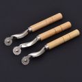 1/2/3Pcs Durable Wooden Handle Line Wheel Roller Point Line Modeling DIY Tailor Stitching Marker Leather Cloth Serrate Edge Tracing Chalk Wheel Texture Modeling Sewing Tool. 