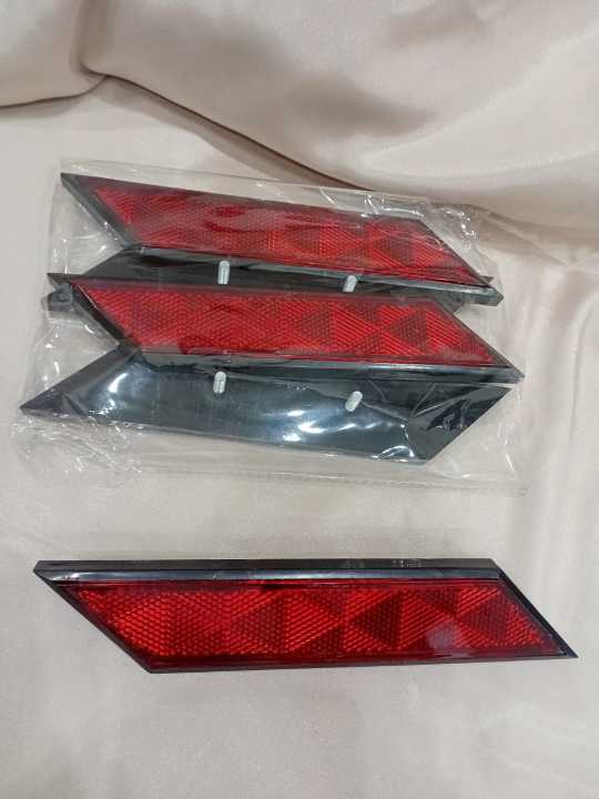 Fancy%20Reflector%20Front%20for%20Bike%20Red%20Reflective%20Safety%20Light%20with%20RS%20Series%20Text%20-%20Image%205