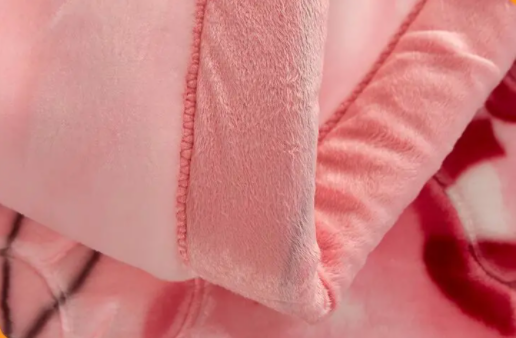 Beddy's%20Studio%20Double%20Ply%20Embossed%20Luxury%20Blanket%20For%20Winter%20King%20Size%20Kambal.%20-%20Image%205