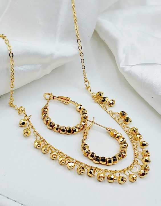 Elegant%20Gold%20Locket%20Set%20%E2%80%93%2024K%20Fine%20Gold%20Jewelry%20-%20Image%204