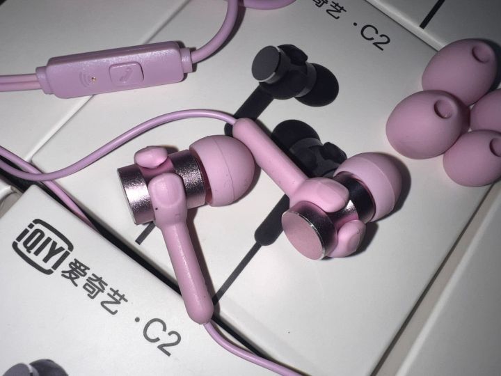 Universal%20Stereo%20Wired%20Earphones%20with%20Mic%20%7C%203.5mm%20Audio%20Jack%20Headset%20for%20Mobile,%20Tablet%20&%20PC%20%7C%20ZNA888.ph%20/%20BAVIN%20HX859%20Compatible%20-%20Image%205