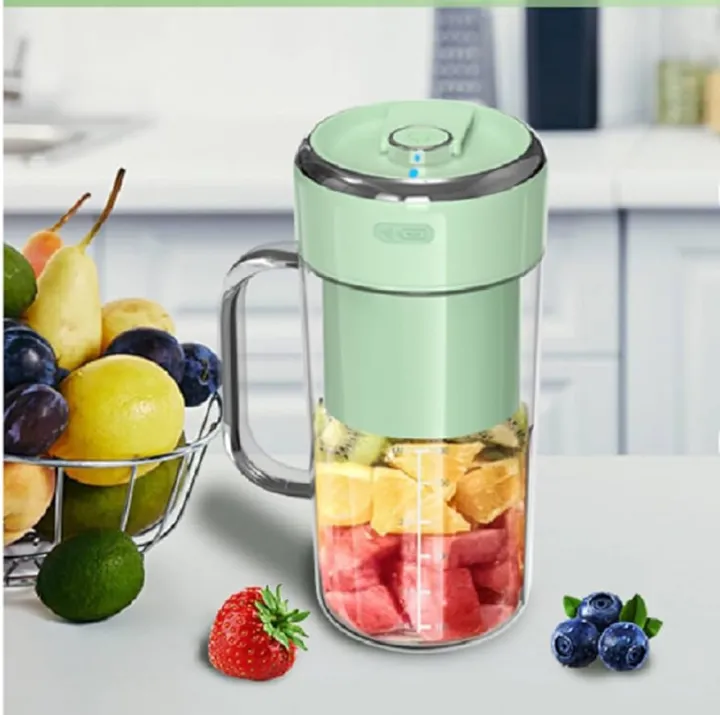 Small%20Portable%20Cup%20Blender%20-%20400ml%20Capacity,%20Rechargeable%20with%20Type-C,%20Great%20for%20Travel,%20Gym,%20and%20On-the-Go%20-%20Image%202