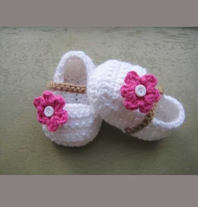 crochet%20baby%20girl%20shoes%20/%20woolen%20booties%20for%20baby%20girl%20/%20newborns%20boots%20-%20Image%202
