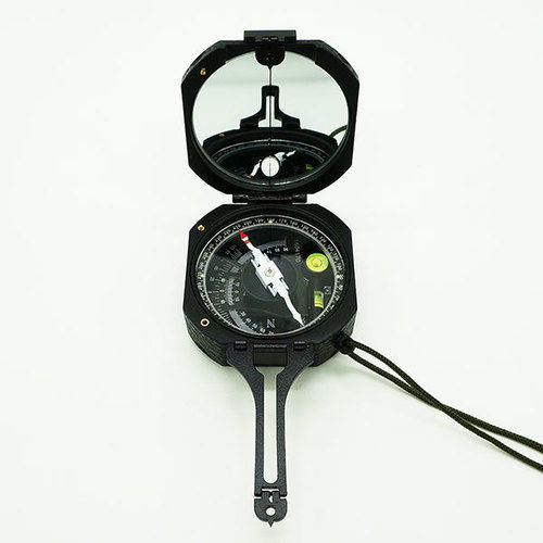BRUNTON COMPASS / DQL-8 COMPASS / GEOLOGICAL COMPASS / BRANTAN / BRUNTAN / COMPASS